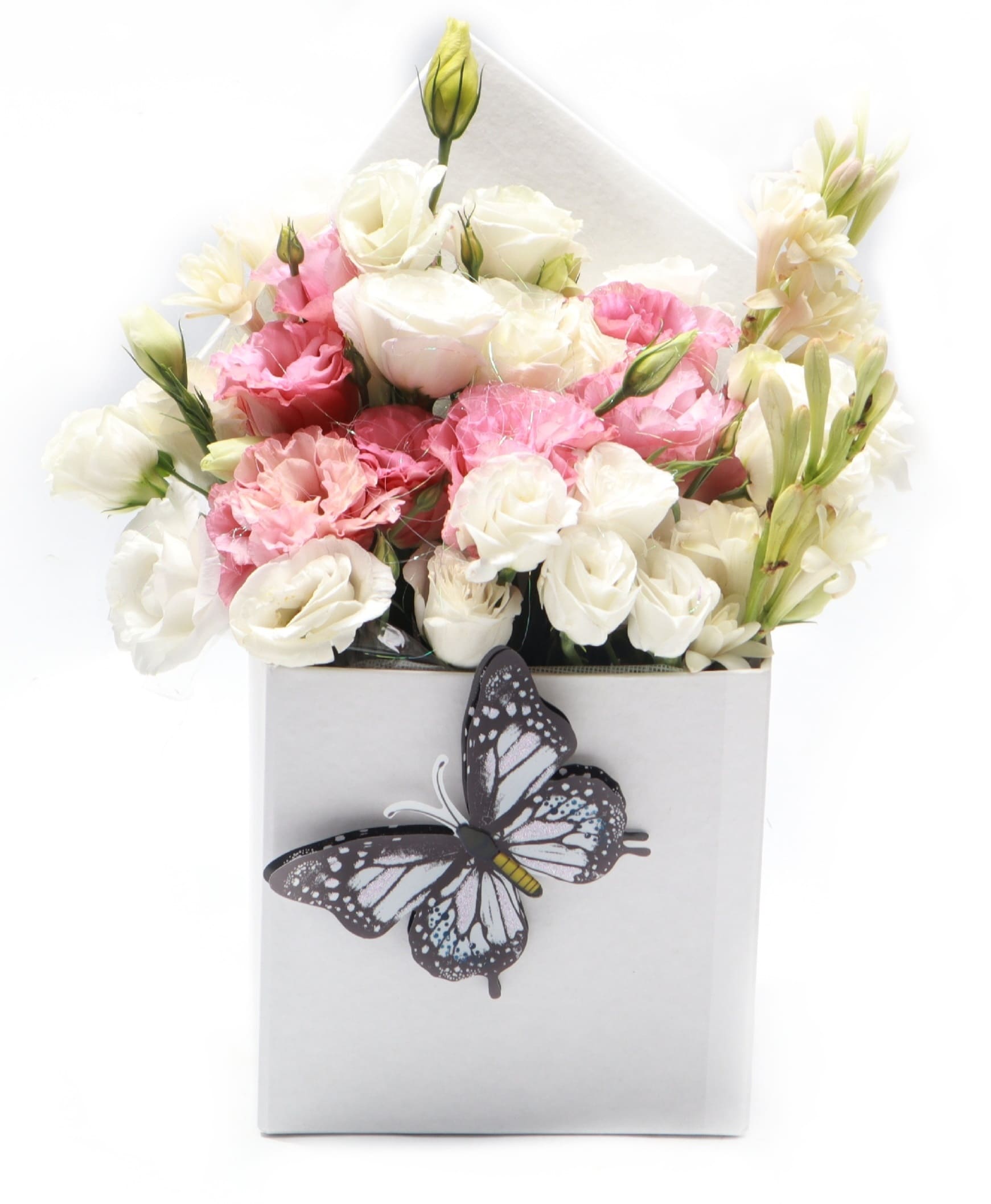 Imagen de Sentimientos encontrados Descripcion: Caja de lisuanthus con nardos perfumados brillos mariposa