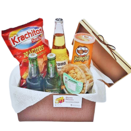 Imagen de Burbujas de amor Descripcion: Caja de regalo con 3 cervezas, papas, mani y queso chedar para acompañar esos deliciozos nachos