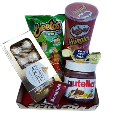 Imagen de Con Amor Descripcion: Bandeja con nutella, bonafide, bon o bon, pryngles, cheetos y ferrero rocher 