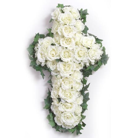 Imagen de Cruz de paz Descripcion: Hermosa cruz de rosas 50cms se puede parar como si fuera un cuadro con 20 rosas