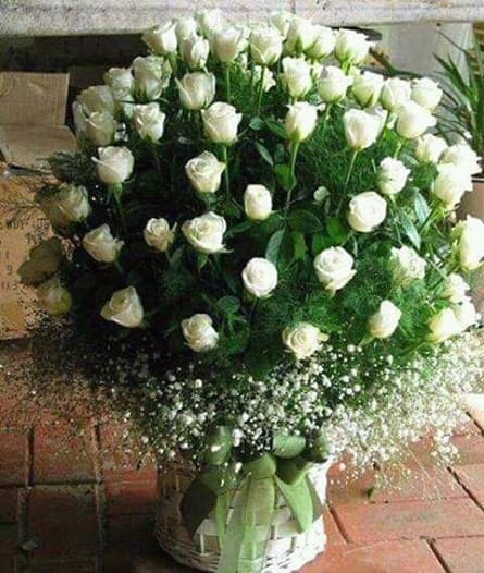 Imagen de Incomprensiblemente Descripcion: Arreglo de 50 rosas en canasta