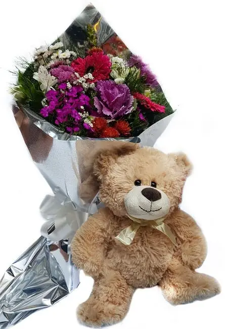 Imagen de Junto a mi Descripcion: Ramo de flores con oso 50 cm