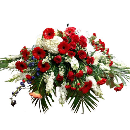 Imagen de Saludos Descripcion: Arreglo floral con 15 rosas gerberas claveles alelis san vicentes etc 70 cm